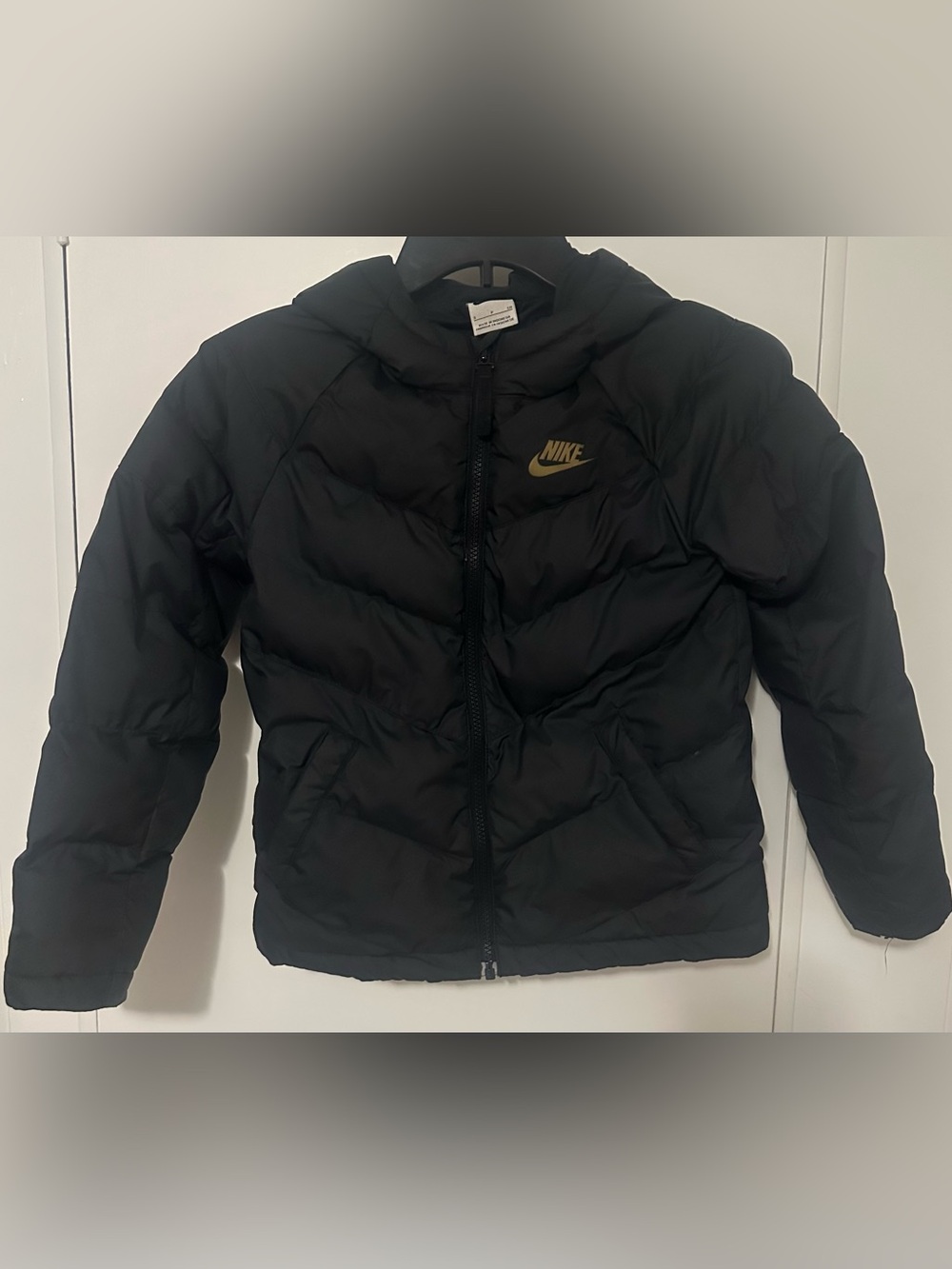 Nike boys black hooded puffer jacket with chevron quilting Sz Sm